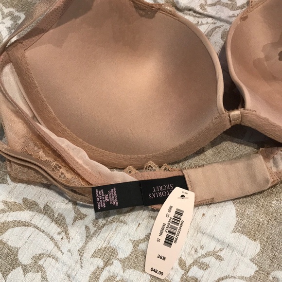 Victoria’s Secret Padded Demi Lace/Rhinestone Bra - Picture 5 of 8